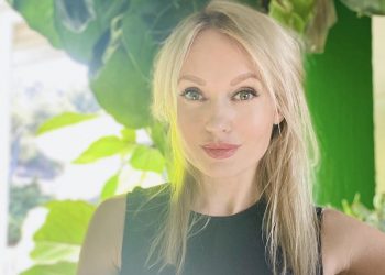 Lida Mankovskaya Is Popularizing the Houseplant Culture Through Her Refreshing Work as an Influencer/Blogger