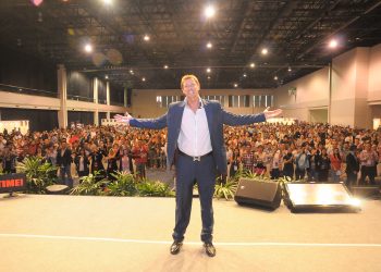 A Success Story Worth Reading, Peter Sage Is an Inspiring Speaker Who Made the Headlines with Undeniable Achievements