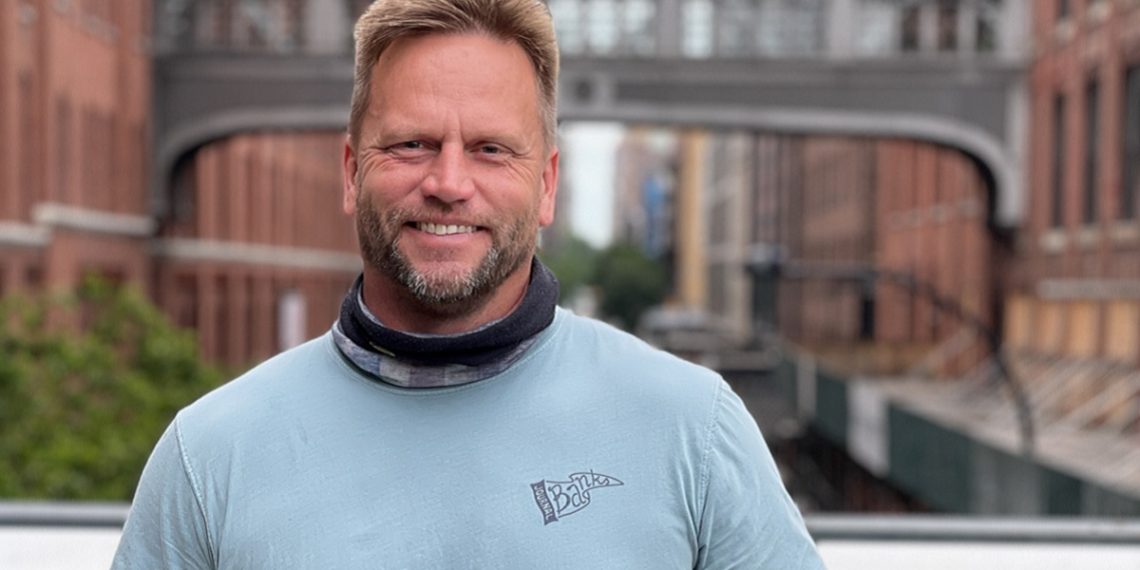 Experience the Underwater World through the Eyes of Influencer Jason Borkland