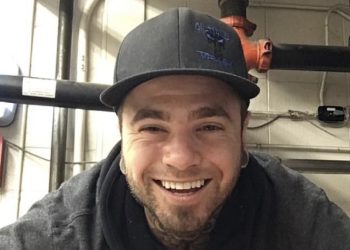 Headshot of Jonathan Bobby