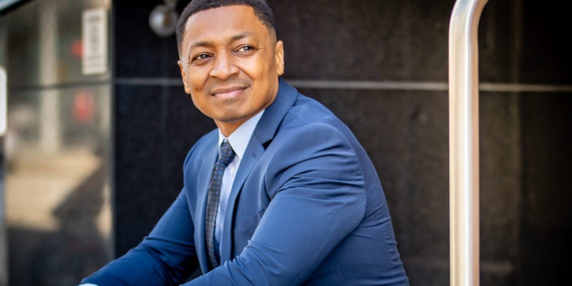 Portrait of Elliott Forman