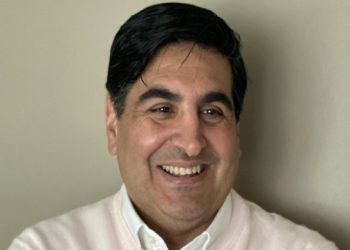 Headshot of Eric Torigian