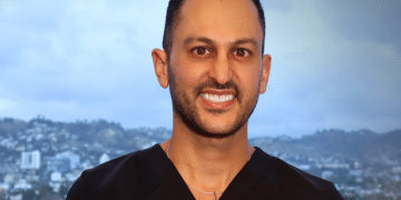 Dr. Parham Yashar Shares the Skills Needed to Be a Good Neurosurgeon